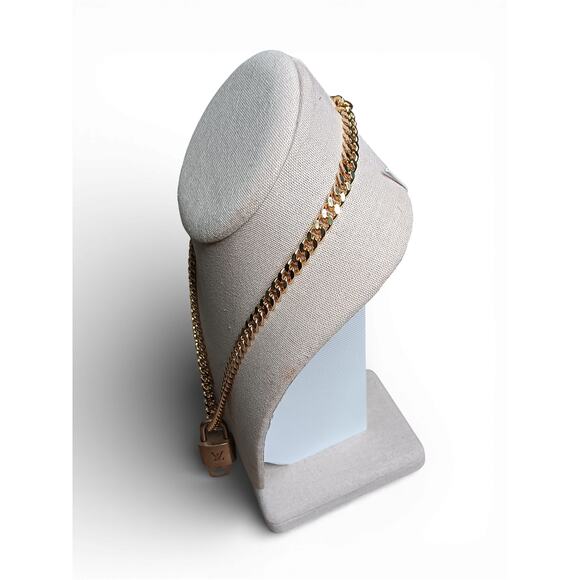 Authentic Louis Vuitton Lock & Key 301 Gold Padlock w 20” Gold Plated Chain - Picture 10 of 14